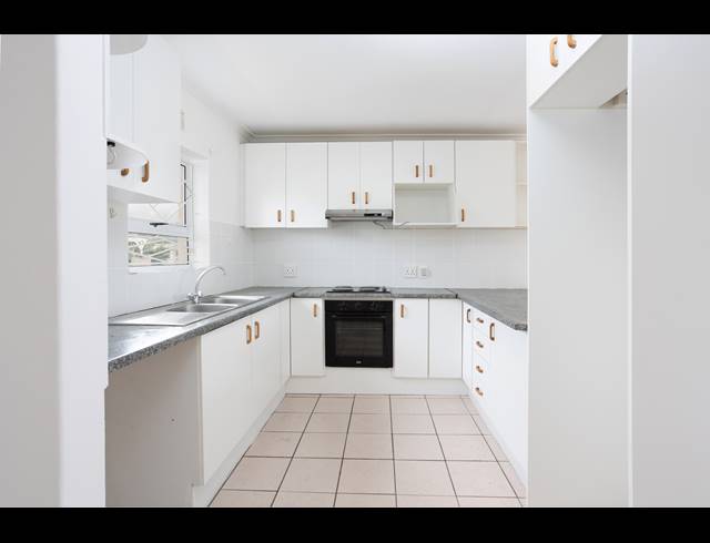 3 BEDROOM FREESTANDING TO LET IN MUIZENBERG